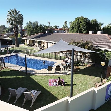Jacaranda Holiday Units Суон Хил Екстериор снимка